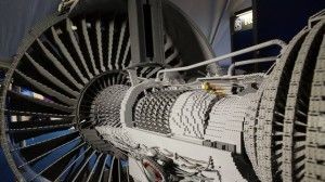 Motor de un Boeing 787 realizado con piezas LEGO