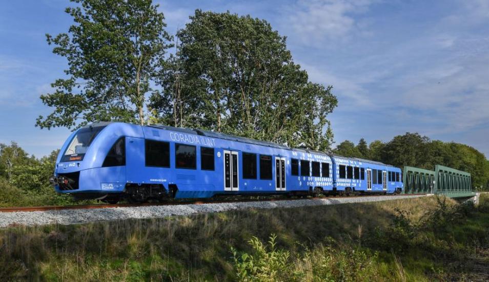 Coradia iLint el primer tren impulsado por hidrógeno