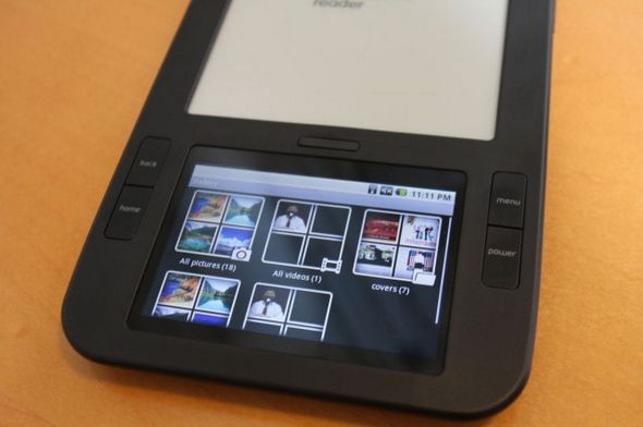 Alex Reader, un eBook con dos pantallas (fotos + video)