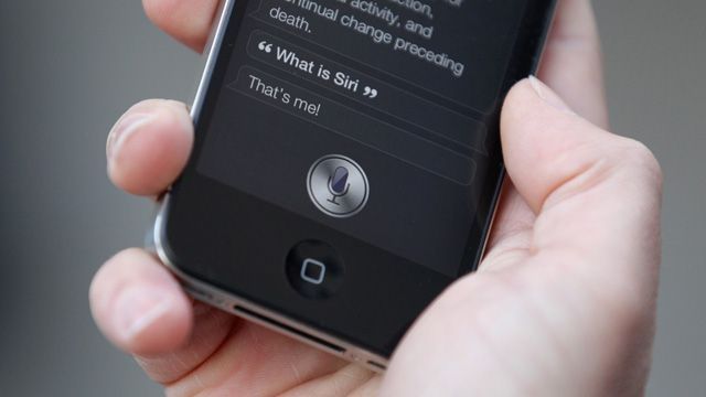 Siri sale de beta con iOS 7