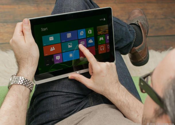 La Acer Iconia W700 usándose como tablet.