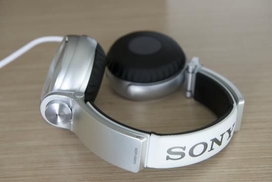 Sony MDR-XB910