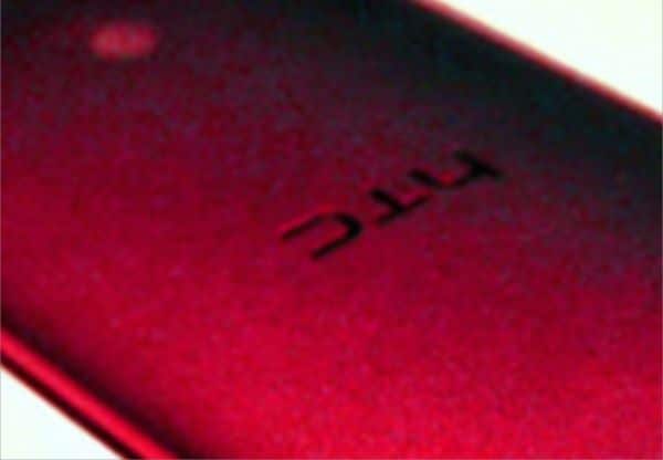 HTC One M8 en rojo