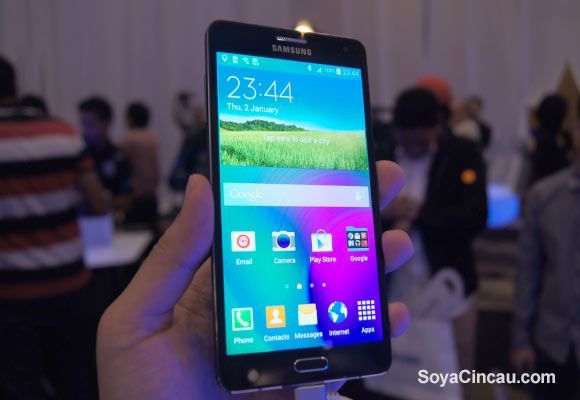 El Samsung Galaxy A7 ya es oficial y muy delgado