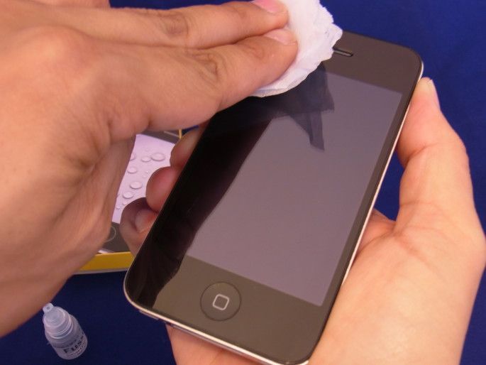 Cómo limpiar y reparar la pantalla de tu móvil