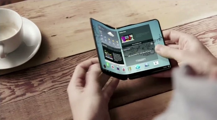 El primer smartphone con pantalla flexible será el Samsung Galaxy X Plus