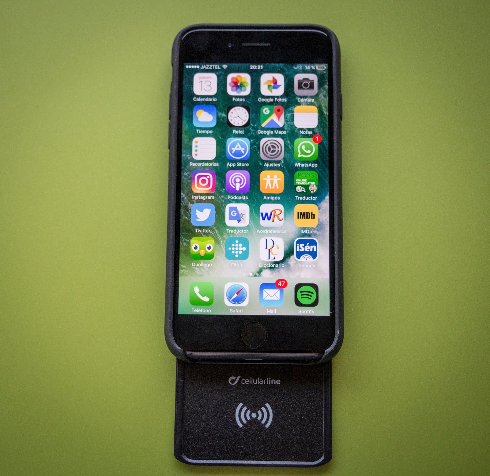 CelullarLine Antenna, protege y ten mejor cobertura en tu iPhone 7