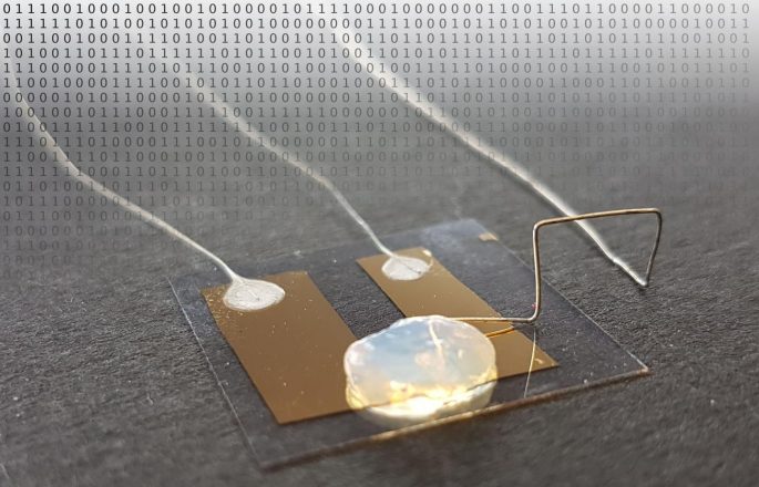 Transistor controlado por un átomo