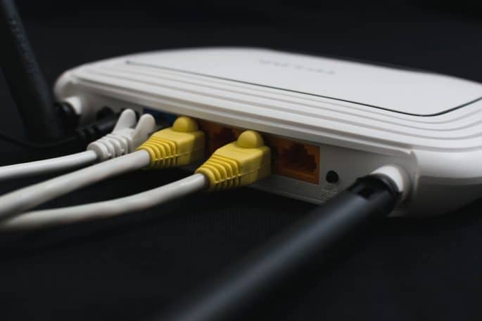 Bug en el protocolo UPnP en los chips de Broadcom permitió la creación de una botnet con más de 100.000 routers