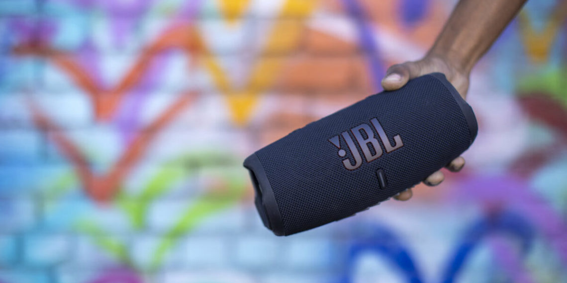 JBL Charge 5, el nuevo altavoz Bluetooth portátil para escuchar música sin parar