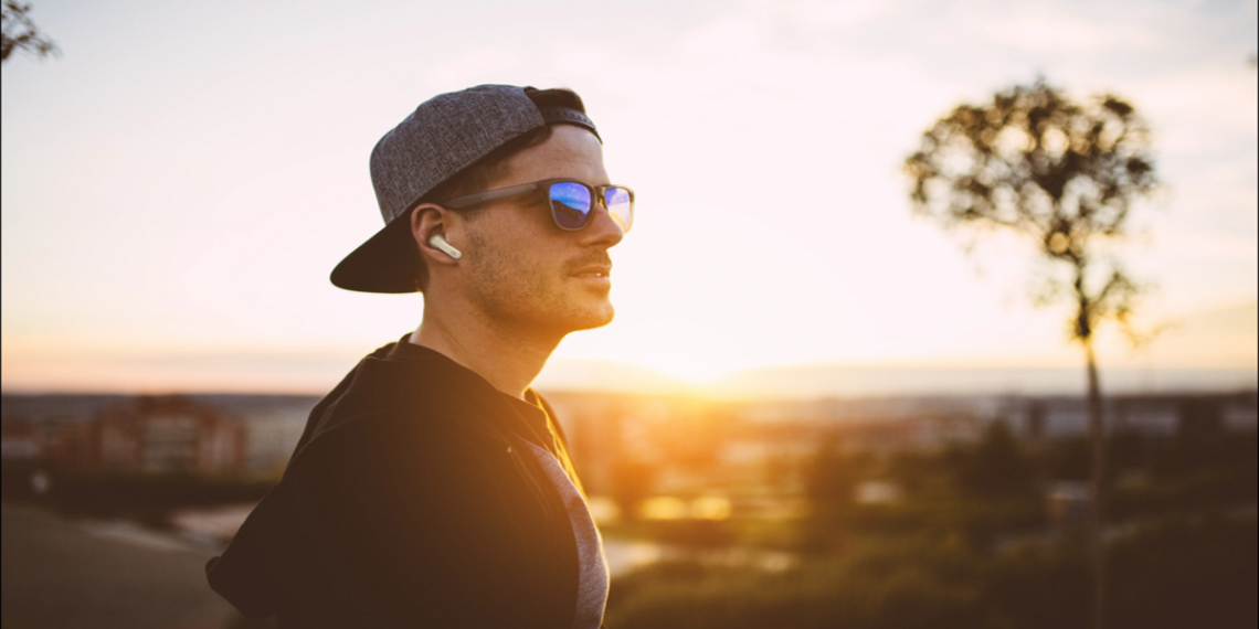 JBL amplía su gama LIVE con tres nuevos modelos de  auriculares