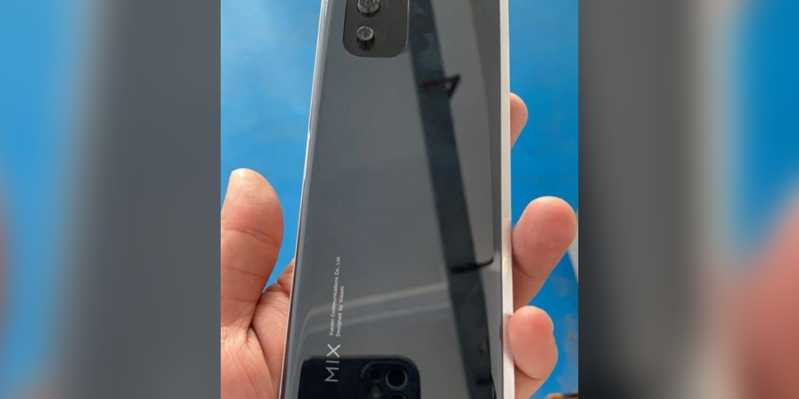 El smartphone flexible Xiaomi Mi Mix apareció en nuevas fotos