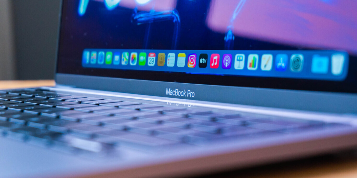 MacBook Pro con mini pantallas LED a finales de este año