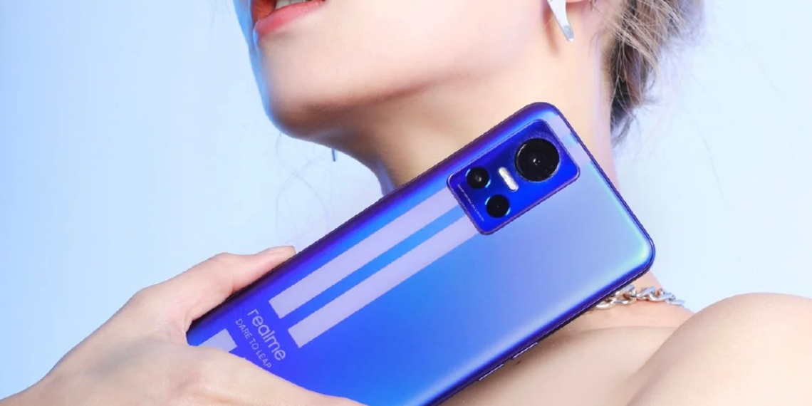 Realme gt neo 4. Realme gt Neo 2 в руке. Realme gt Neo 3t чехол девушки. Realme gt Neo 3 с наушниками. Realme gt Neo розовый.