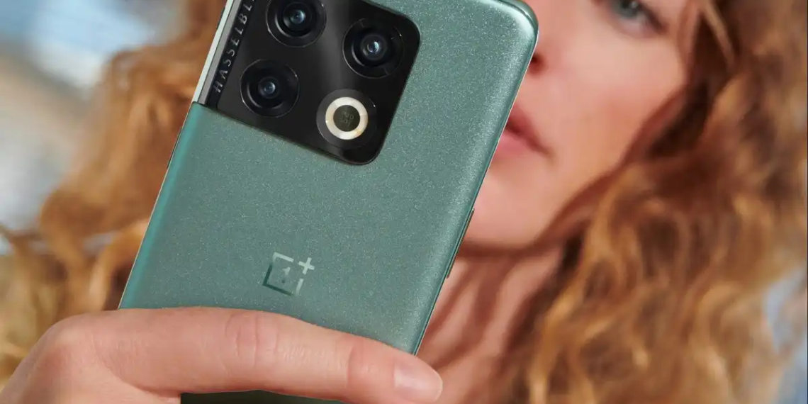 Las especificaciones del OnePlus 10 y del OnePlus 10 Ultra totalmente al descubierto