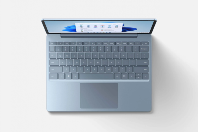 Microsoft Surface Laptop Go 2: Pantalla táctil PixelSense de 12,4 pulgadas, Core i5 y GPU Intel Iris Xe
