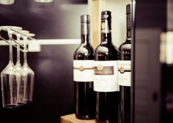 Las 5 mejores vinotecas modernas para tu casa