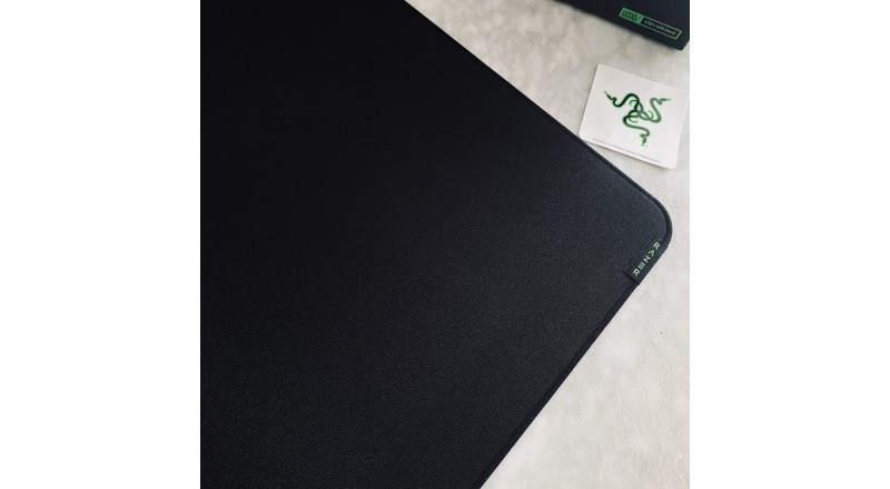 Razer Strider Large