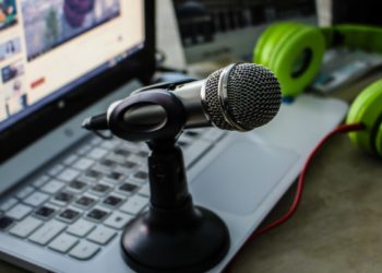 Cómo poner voces con IA: la guía definitiva