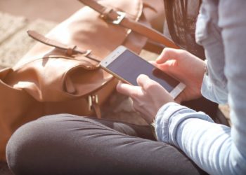 915467943 quien es y como hacer que dejen de llamar