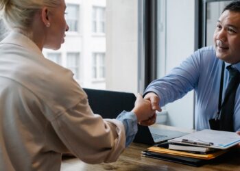 Cómo crear un currículum con IA