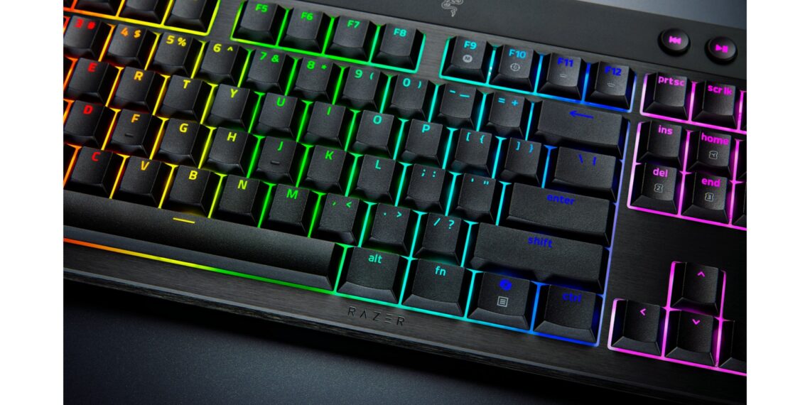 Razer BlackWidow V4 Low-profile HyperSpeed