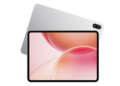 Tablet Oppo Pad 6 con pantalla encendida y diseño trasero metalico.