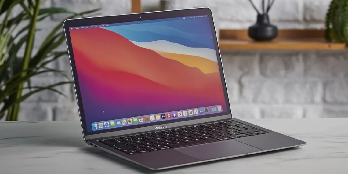 Apple prepara el mayor rediseño en la historia del MacBook Pro: pantalla OLED, panel táctil y un chasis ultraligero